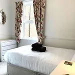Jackson Landing - Spacious House With Location ファイリー